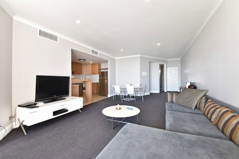 Mullaloo Beach Hotel & Apartments - Surfers Paradise Gold Coast 6