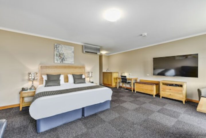 Mount Gambier SA Surfers Paradise Gold Coast
