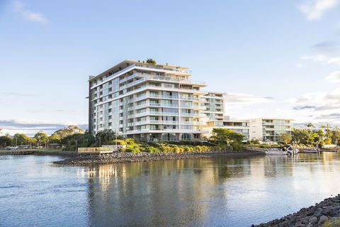 ULTIQA Freshwater Point Resort - Surfers Paradise Gold Coast 0