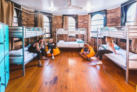 Nomads Brisbane Hostel - Surfers Paradise Gold Coast 1