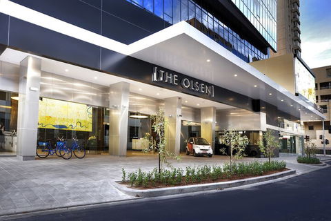 Art Series - The Olsen - Surfers Paradise Gold Coast 2