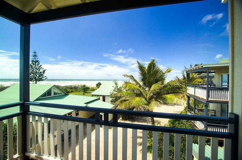 Fraser Island Beach Houses - Surfers Paradise Gold Coast 6