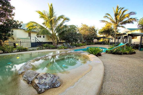 Fraser Island Beach Houses - Surfers Paradise Gold Coast 3