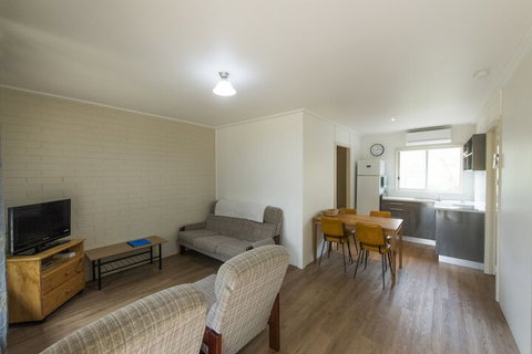 Restaway Holiday Units - Surfers Paradise Gold Coast 5
