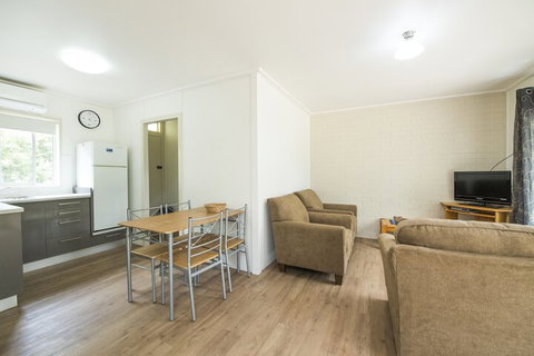 Restaway Holiday Units - Surfers Paradise Gold Coast 6