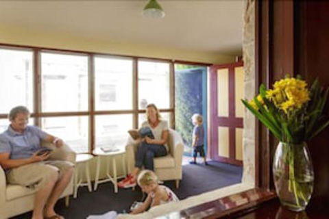 Fremantle Colonial Cottages - Surfers Paradise Gold Coast 1