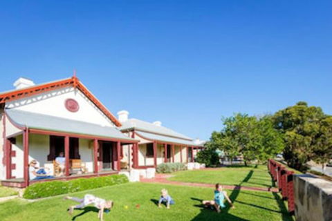Fremantle Colonial Cottages - Surfers Paradise Gold Coast 0