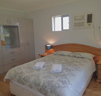 Dungowan Waterfront Apartments - Surfers Paradise Gold Coast