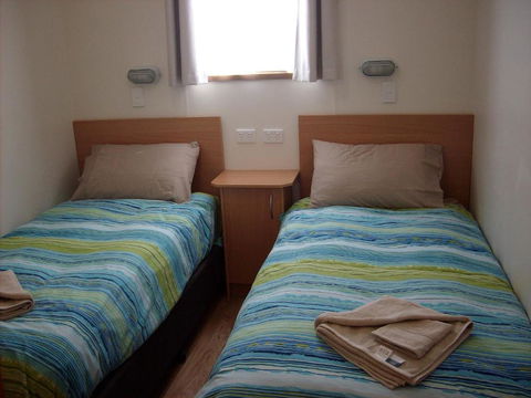 Jackos Holiday Cabins - Surfers Paradise Gold Coast 3