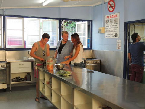 Reef Lodge Backpackers - Surfers Paradise Gold Coast 2
