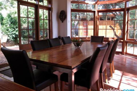 The Russell House - Surfers Paradise Gold Coast 0