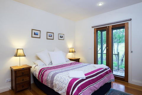 Cedarwood Cottage - Surfers Paradise Gold Coast 6