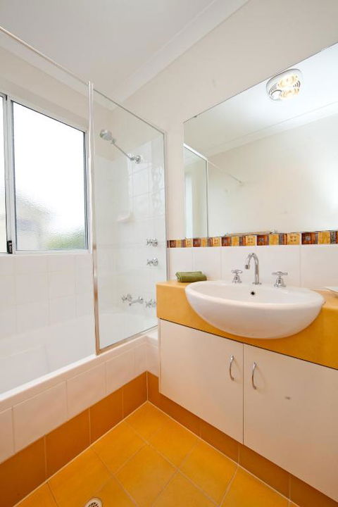 Ocean Mist Villa - Surfers Paradise Gold Coast 5