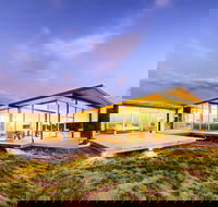 Cloudy Bay Beach House - Surfers Paradise Gold Coast