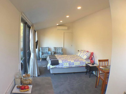 REBS BatB - Surfers Paradise Gold Coast 2