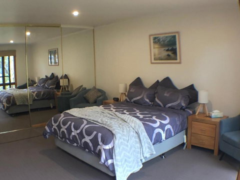 REBS BatB - Surfers Paradise Gold Coast 1