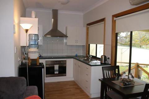 Owl Place In Hahndorf - Surfers Paradise Gold Coast 3