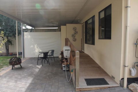 Owl Place In Hahndorf - Surfers Paradise Gold Coast 1