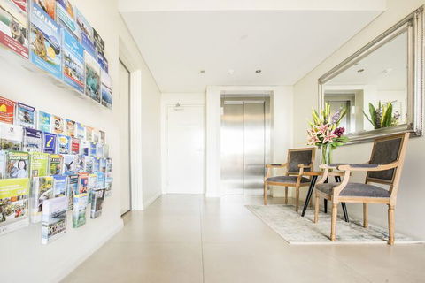 Zappeion Apartments - Surfers Paradise Gold Coast 3