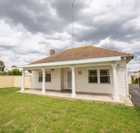 Smith Street Cottage Naracoorte - Surfers Paradise Gold Coast
