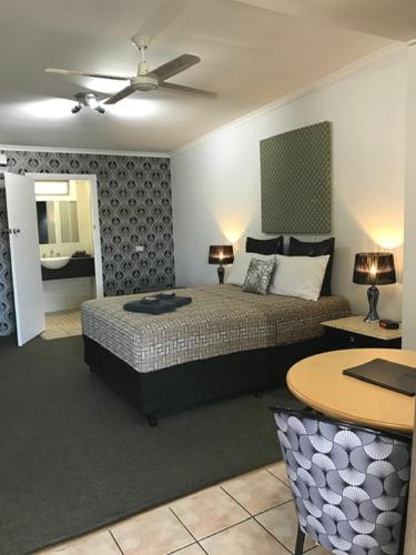 Central Motel Gin Gin - Surfers Paradise Gold Coast 4