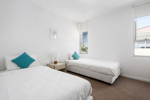 Poplar Sanctuary Apartments - Surfers Paradise Gold Coast 1