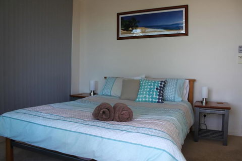 Forster Holiday Apartment - Surfers Paradise Gold Coast 5
