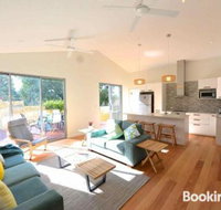 Sunny Blinco Street House - Surfers Paradise Gold Coast