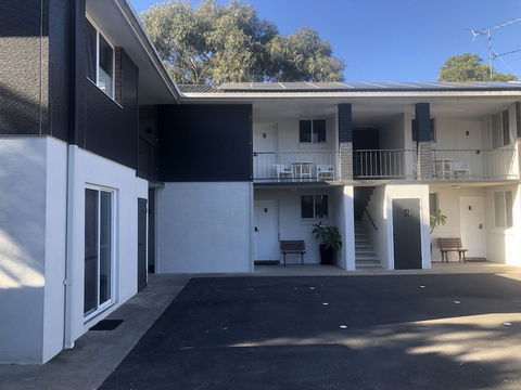 The Lodge Broulee - Surfers Paradise Gold Coast 0