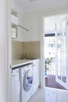 Hamptons Hinterland Retreat - Surfers Paradise Gold Coast 2