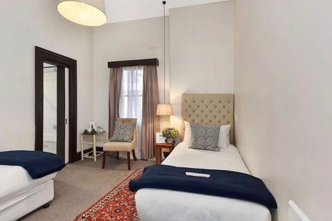 Hotel Etico At Mount Victoria Manor - Surfers Paradise Gold Coast 6