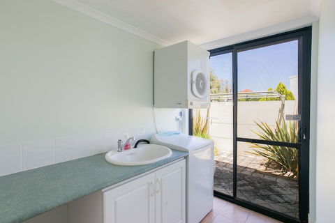 Seahaven Villas By Rockingham Apartments - Surfers Paradise Gold Coast 0