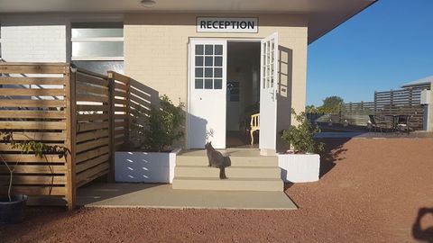 Kernow Charters Towers - Surfers Paradise Gold Coast 2