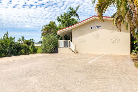 Motel Ingham - Surfers Paradise Gold Coast 2