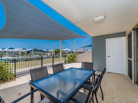 Seafront Unit 50 - Surfers Paradise Gold Coast 2
