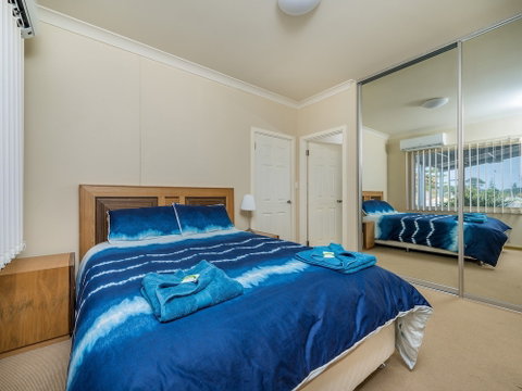 Seafront Unit 50 - Surfers Paradise Gold Coast 1