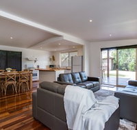 Tasman Surf House - Surfers Paradise Gold Coast