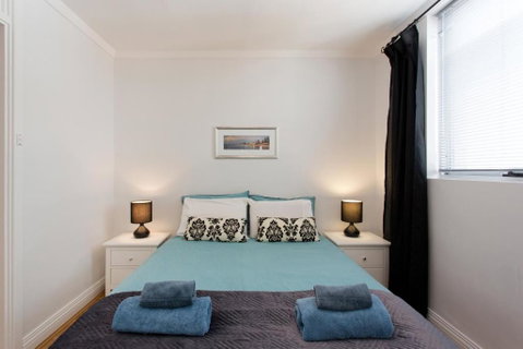 Ocean Breeze Apartment - Surfers Paradise Gold Coast 5