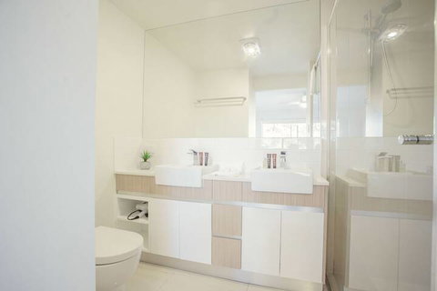 Morshead Views - Surfers Paradise Gold Coast 6