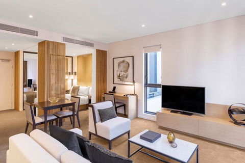 SKYE Hotel Suites Parramatta - Surfers Paradise Gold Coast 7