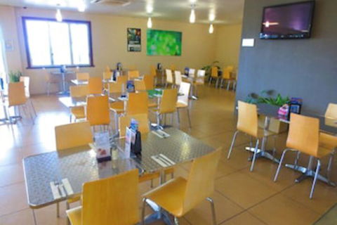 Forrest Beach Hotel - Surfers Paradise Gold Coast 6