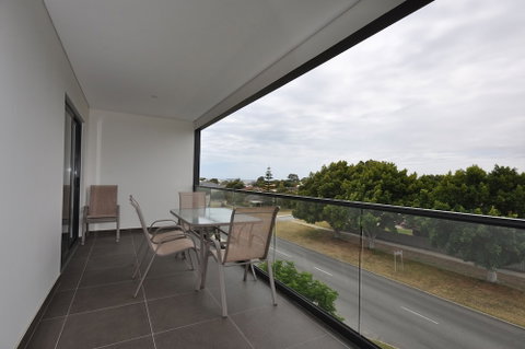 Coastal By Rockingham Apartments - Surfers Paradise Gold Coast 3