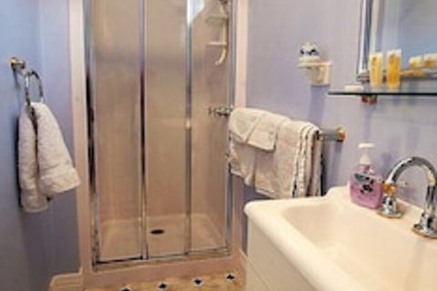 Wild Cherry Bed & Breakfast - Surfers Paradise Gold Coast 1