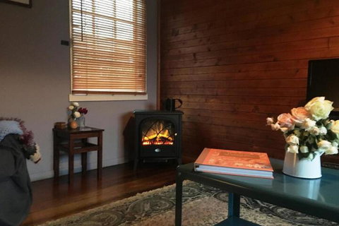 Walnut Cottage - Surfers Paradise Gold Coast 6
