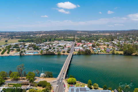 Moruya Holiday House - Surfers Paradise Gold Coast 4