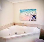 Churchills B  B - Surfers Paradise Gold Coast