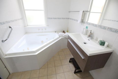 Mt.Martha Guesthouse By The Sea - Surfers Paradise Gold Coast 1