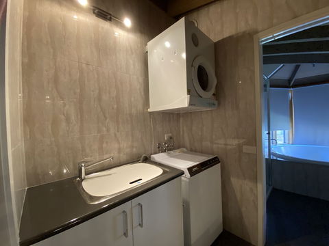 Crystal Brook - Surfers Paradise Gold Coast 1
