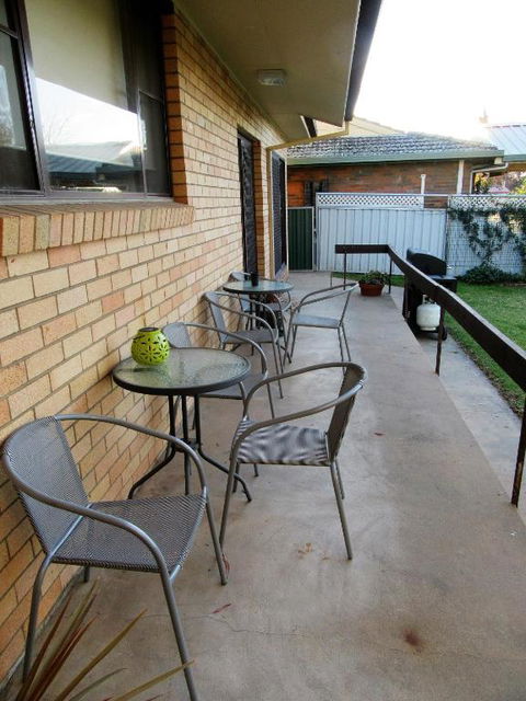 River House Mudgee - Surfers Paradise Gold Coast 1