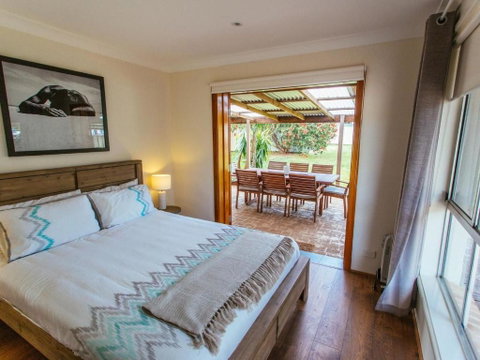Sunbaker Beach House 4 Mins To Beach Pet Friendly With Fire Pit - Surfers Paradise Gold Coast 5